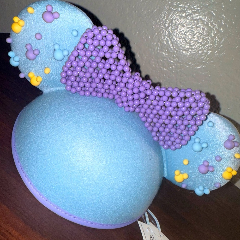 Disney Minnie Mouse hat ears NWT
